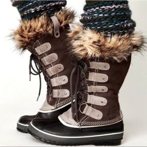 Sorel - Joan of Arctic Leather Winter Boots - Size 8